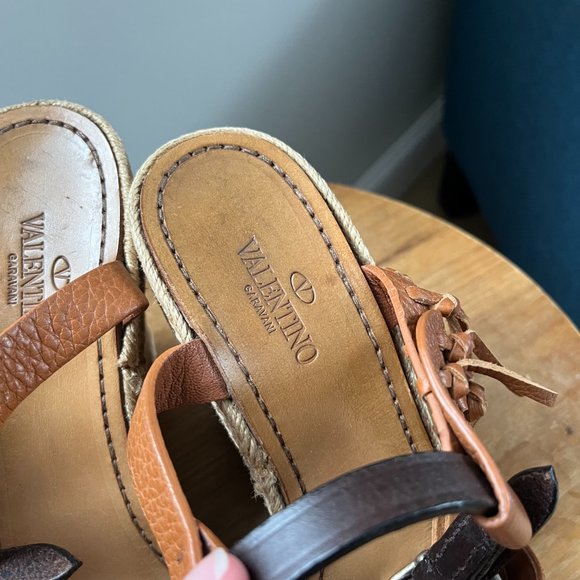 Valentino Garavani Leather Fringe Espadrille Wedge, Light Cuir Size 8 COA - Picture 5 of 13